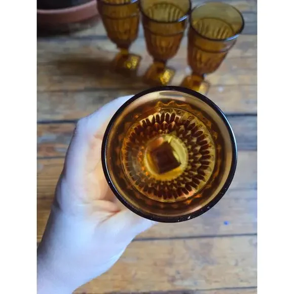 Mt Vernon Wine Glass by Indiana Glass - Set of 4 - Picture 2 of 4